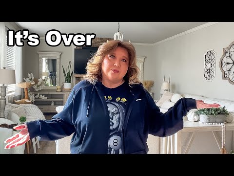 SHE DOESN'T CARE ANYMORE !!!!!! I'M ENDING IT !!!!