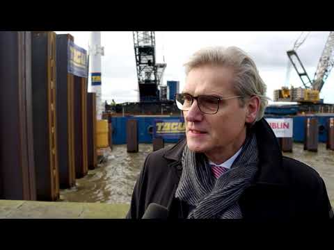 Erster Rammschlag an der Columbuskaje