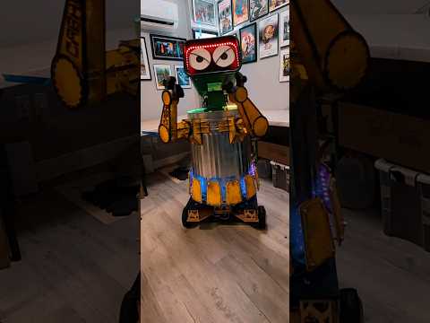 Johnny 0.5 #robots #shortcircuit #johnny5