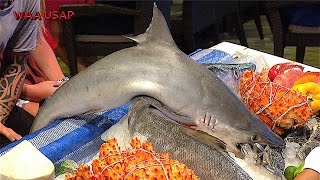 SHARK, King Crab, Lobster, Shrimp, King prawn, HELL Roast whole Pig BBQ | Koh Samui Food