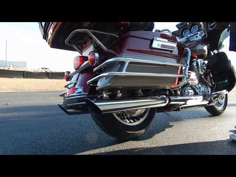 2009 Harley-Davidson® FLHTCU - Ultra Classic® Electra Glide® Red Hot Sunglo/Smokey Gold
