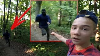 УБЕЖАЛИ ОТ МАНЬЯКА В ЛЕСУ. ШКОЛЬНИКИ СПАСАЮТСЯ ОТ МАНЬЯКА