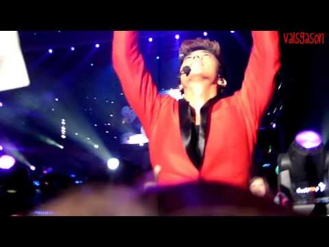 [111008 2PM Hands Up Asia Tour in Taipei] 2PM - Give It To Me