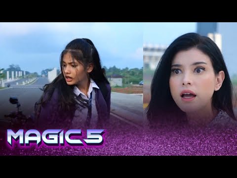 Bu Salma Khawatir! Naura Tiba-tiba Diserang Penjahat | Magic 5 - Episode 91