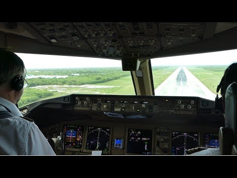 COCKPIT MOVIE! Boeing 777-300ER Paris to Punta Cana Caribbean incl. Take Off, Cruize, Landing