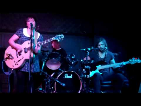 Naomi Hates Humans - 'Death of a Party' Live at The Amersham Arms 12/02/12