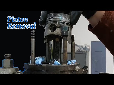 Piston Removal on Yanmar 1GM Marine Diesel  Engine - Voyage Dreams 85