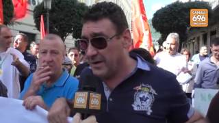 fonderie-corteo-contro-i-giudici-riaprite-la-fabbrica