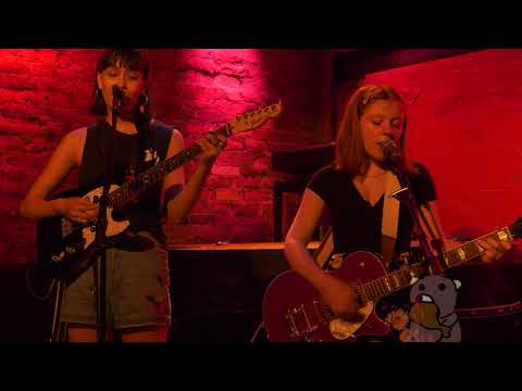 Moscow Apartment - Francis & Isobel [4K] (live @ Rockwood Music Hall 7/24/18)