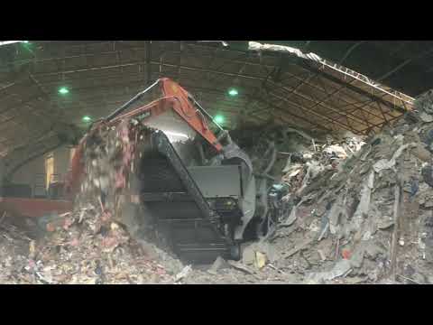 Lindner 95DK C&D shredding