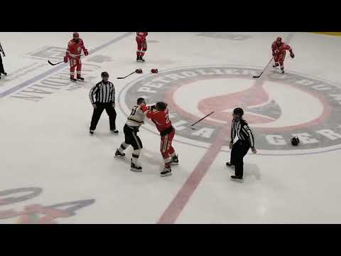 Fight/Bagarre ROUND 2 Dave Hamel vs Derek Parker 11 mars 2022