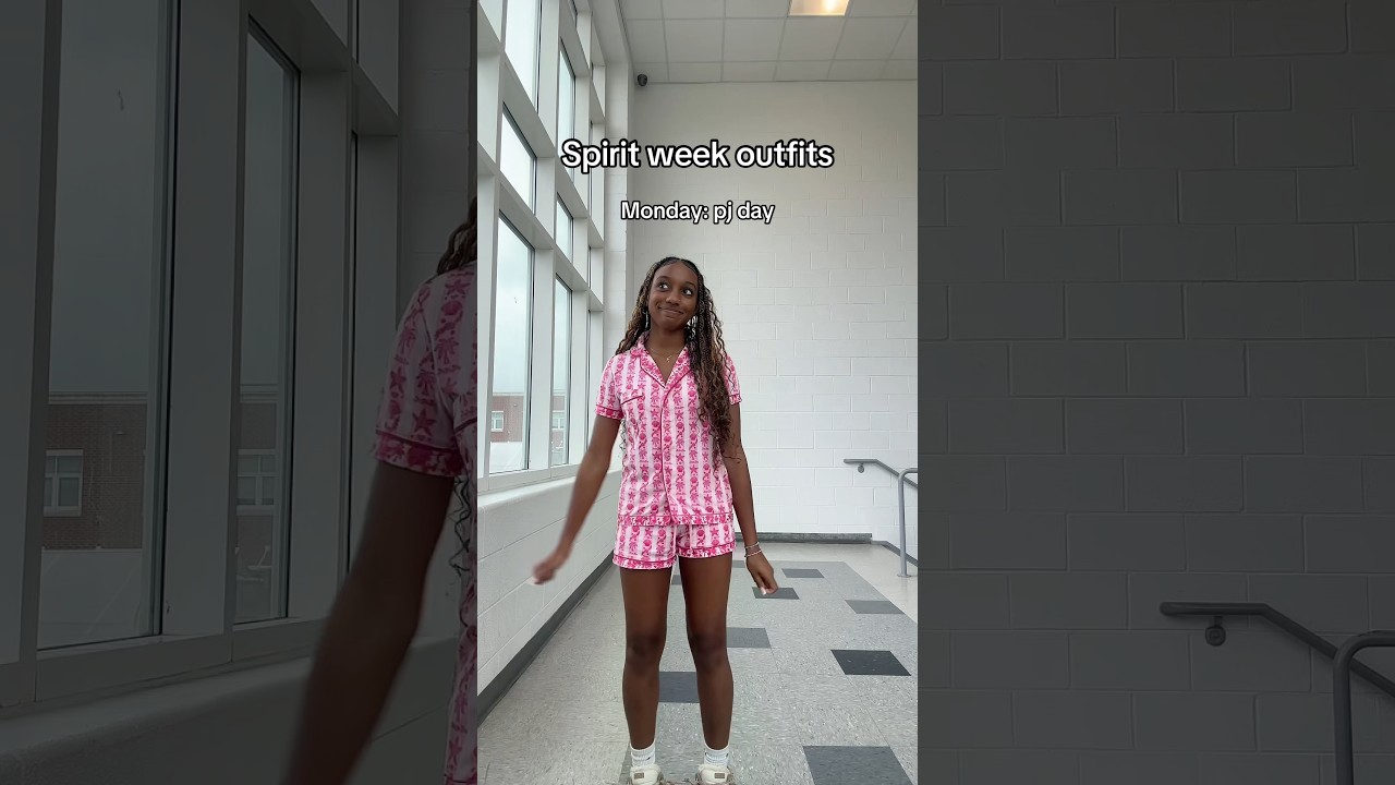Spirit week!!! @pinkpalmpuff / Sweatpants are from @aelfriceden_official