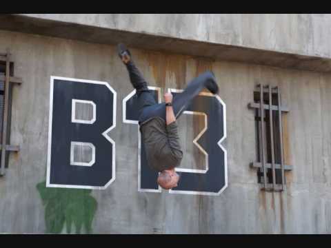 Banlieu 13 Ultimatum musique generique