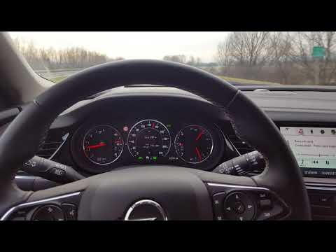 OPEL INSIGNIA SPORTS TOURER 2.0 Turbo D - consumption on highway @ 130 km/h