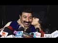 Preity Zinta KISSES Sunny Deol In PUBLIC During Interview