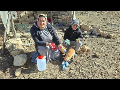 Eine obdachlose Frau und einen Waisenjungen mit Essen und Spielzeug überraschen ❤️🎁