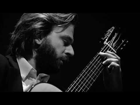 Marcin Dylla plays Castelnuovo-Tedesco Sonata "Ommage a Boccherini", Op.77