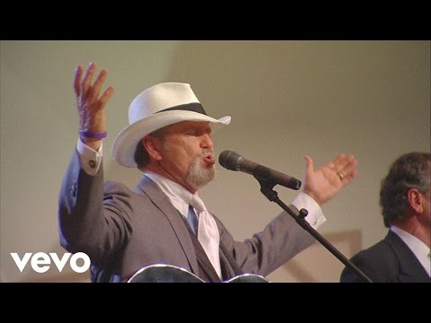 Gaither - Heartbreak Ridge and New Hope Road [Live] ft. The Gatlin Brothers