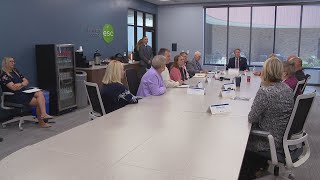 Cell phones might get banned in Ohio schools, state leaders hold roundtable to discuss