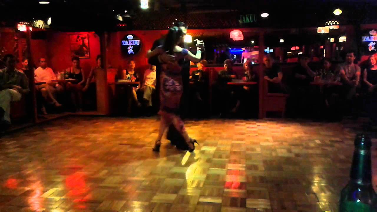 ERIKA URRUTIA Y LEO ORTIZ, CACHIRULO, TROILO.