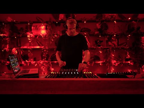 Red Room Clandestine / Siles / Enero 2022