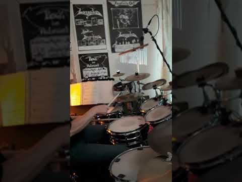 Double bass drum triplets 111 B, 100 bpm. High-hat with the right hand.