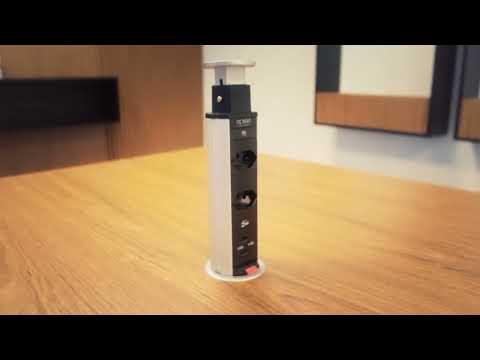 Video thumbnail of Torre de Tomada com 2 Entradas 2P+T 16A + 2 Usb 5V 2,1A Prata