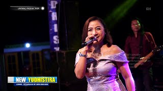 Download lagu TERPIKAT TERGODA - ELVY SUKAESIH  ( COVER ) TIA MONICA || NEW YUDHISTIRA KEDEMUNGAN JULI 2022 mp3