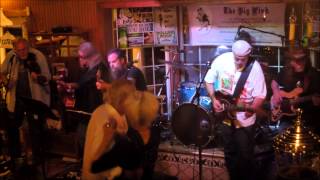 'Copperhead Road' performed by Mason Brown and The Shiners - Victorian Station - 6 Jun '15