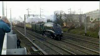 preview picture of video 'LNER A4 60019 Bittern at Kings Langley with 'The Palatine''