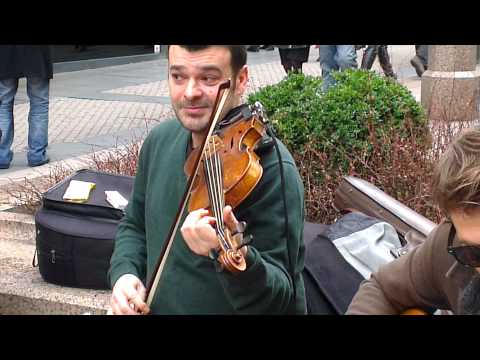 Gadjo Mandouche - Outstanding street artists play Jazz - HD