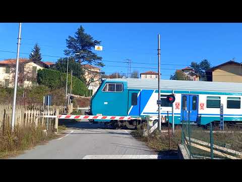 Passaggio a livello Rocchetta Cairo (SV) - Level crossing - Bahnübergang
