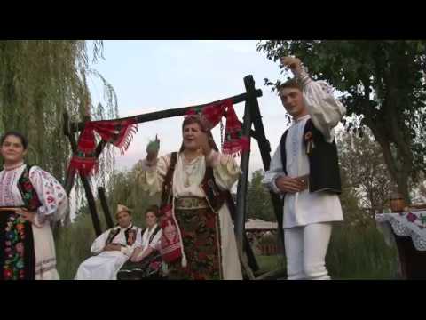 Aurelia Sicoie Lulusa -  Bine c - am vinit p' aci -videoclip standard