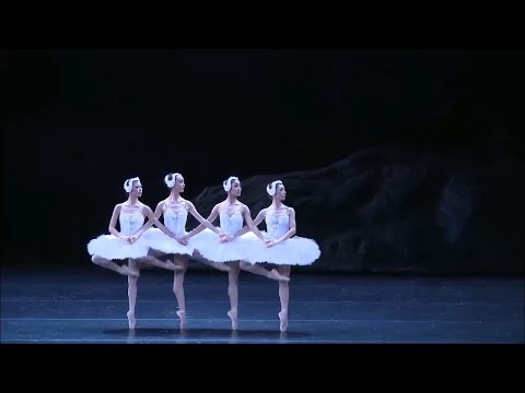 Hong Kong Ballet "Swan Lake" - Dance of the Cygnets
