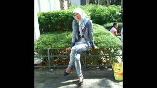 Download lagu ungu Dia atau Diriku  (mamah'e dini) by,yayake B'maskini mp3