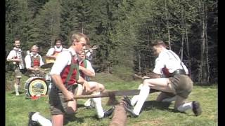 Holzhacker, Trachtengruppe Hauser