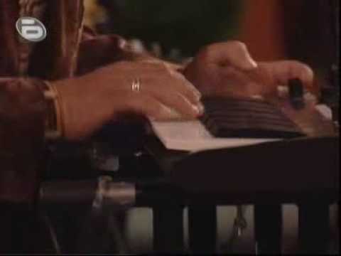 Deep Zone - Lesno Se Vuzbujdam (Live @ Slavi's Show)