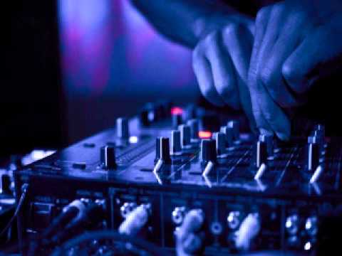 David Guetta feat Sia & Michael Calfan - Resurrection of Titanium (Mashup)