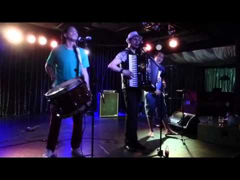 Rogerinho Do Acordeon in St-Petersburg - Vou Me Declarar and Doi Demais