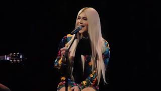 Kesha - Spaceship (Acoustic) - 2/13/18 -  All For the Hall-  Playstation Theatre, NYC