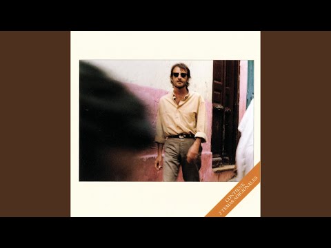 Videoclip de Con un Beso por Fusil (Remasterizado) — Luis Eduardo Aute