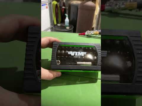 John Deere Green or VIM Green?