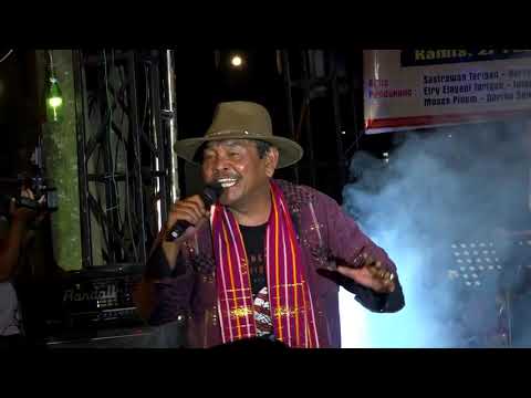 Joy Harlim Sinuhaji (RockKaro) KURAN SI MERSO live Zeqita Cafe