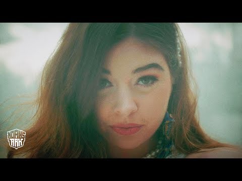 Linde Schöne - Ergens In Mijn Hoofd