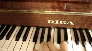 Как играть Мурку на пианино или синтезаторе - видео онлайн