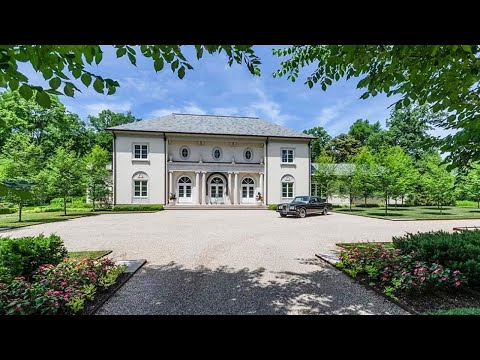 Mansion worth $ 4,100,000 in Indiana. Tour of the luxury home from the inside.