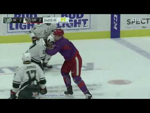 Hunter Warner vs Dylan McIlrath