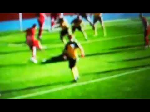 Sedzia dyktuje karnego w meczu Podhale Nowy Tag   MKS Trzebinia - 14.04.2018 r.