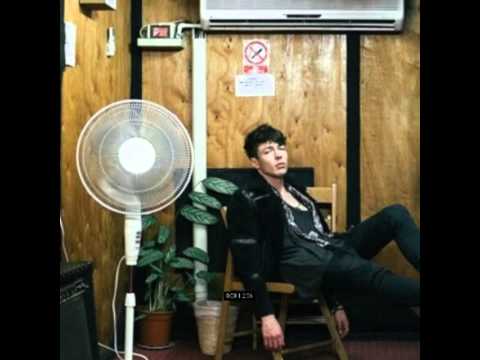 Glitter Gold Performed By Barns Courtney Pop Culture