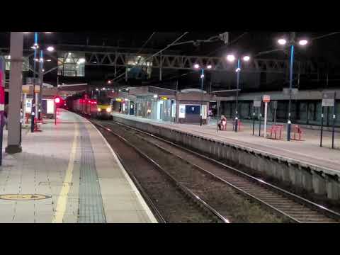 4S49 - DB90s - Solo 90026 on Grangemouth after 90034 DB Blue appears to have failed